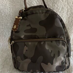 Tommy Hilfiger Medium-size Camouflage Backpack